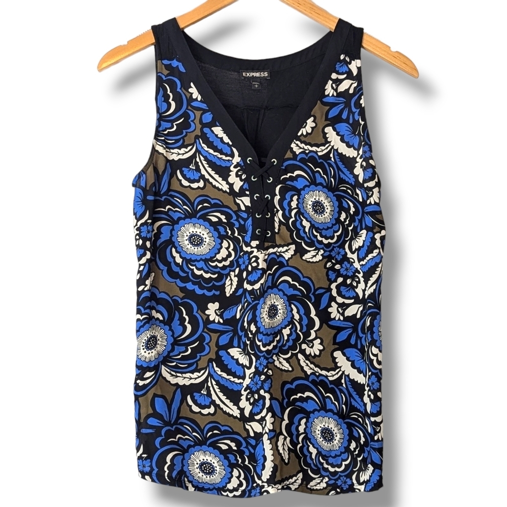 Express Chiffon V Neck Sleeveless Blouse in Blue Floral Print: Women's Small